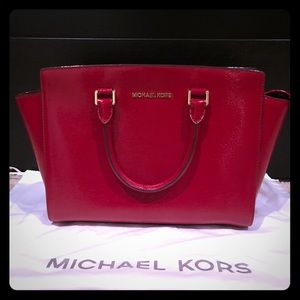 Michael Kors Selma patent leather tote